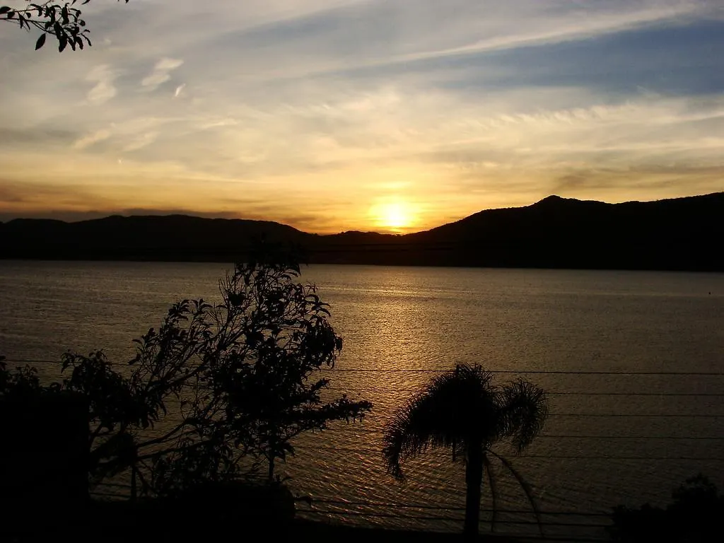 Guest House Isadora Duncan Florianopolis 3*,  Brazil